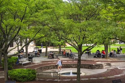 Students at Hornbake Plaza UMD